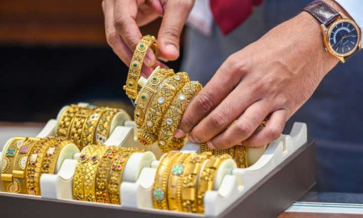 Gold, silver prices drop on MCX after Fed rate cut