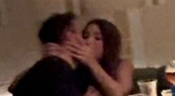 El beso de Lola Índigo e IlloJuan incendia las redes