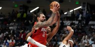 Rockets top Pelicans in preseason play, 130