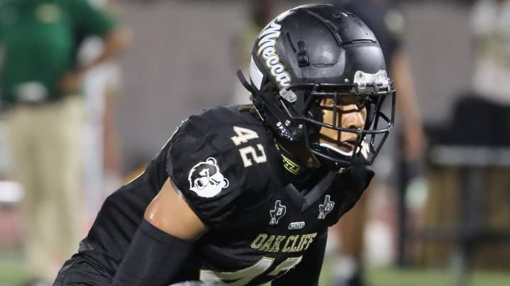 Cody Smith excels on and off the field at South Oak Cliff