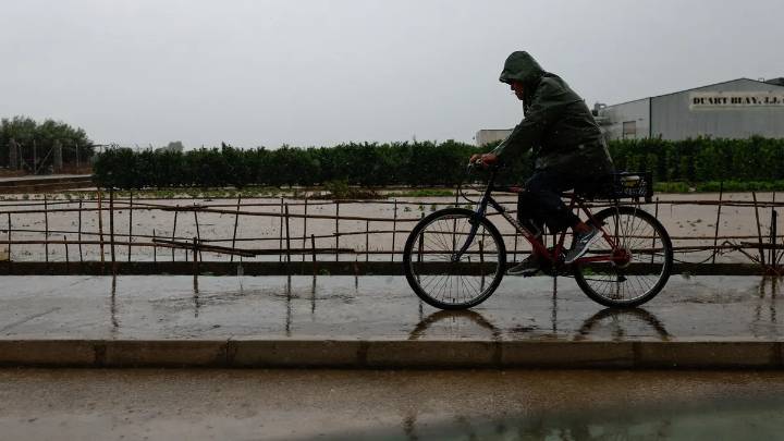 La AEMET alerta de la llegada de un frente atlántico: fuertes lluvias y viento en estas zonas