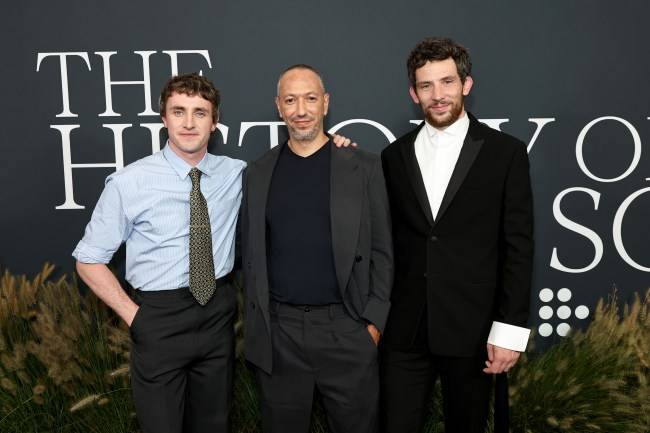 Josh O'Connor on Difficulty of an American Accent: Interview