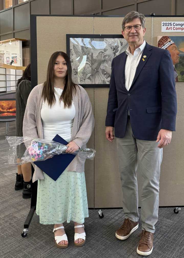 Waukegan grad wins 10th District Congressional Art Contest