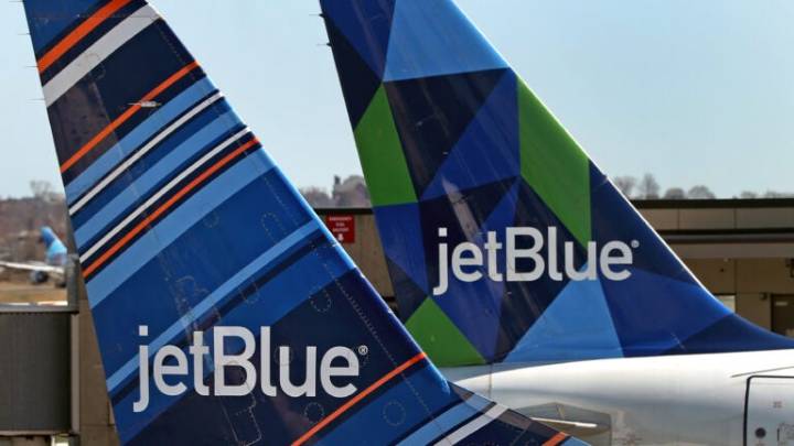 'Verbally abusive' Kentucky man forces plane to return to Logan gate