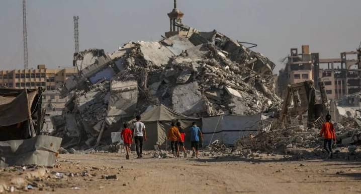 Bombardeos de Israel en Gaza dejan al menos 31 muertos, entre ellos 9 niños y seis mujeres