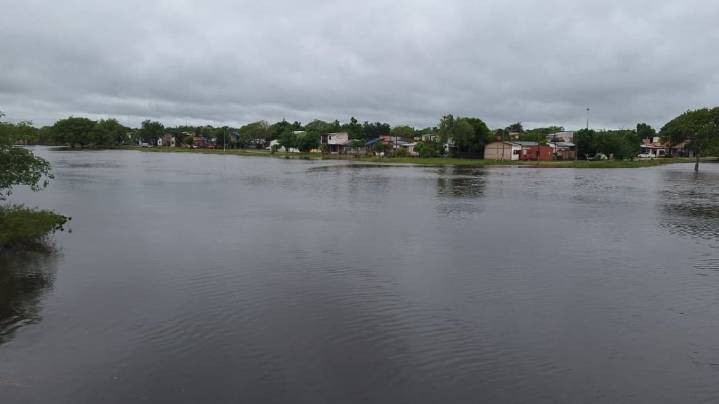 Inundaciones en Corrientes: hay más de 137 evacuados en San Luis del Palmar por el desborde del Riachuelo