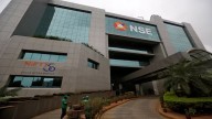 Markets lose steam after strong start – Nifty ends below 25,900, Sensex too slips 400 points from day’s high