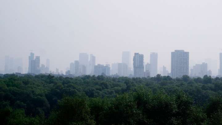 At 135, Mumbai AQI remains in ‘moderate’ category for 3rd consecutive day; Kalamboli records ‘poor’ air quality