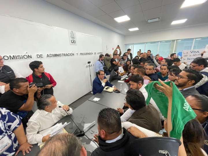 Nuevo caos en congreso de Querétaro, por dictamen de despenalización del aborto