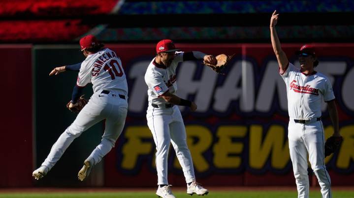 Listen to Tom Hamilton's best calls from Cleveland Guardians' Game 2 victory over Detroit Tigers