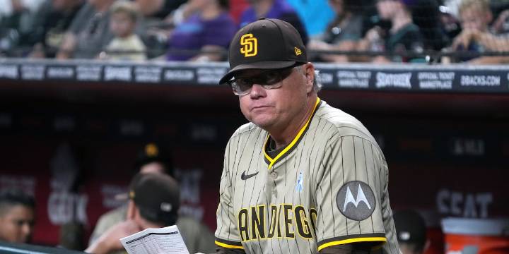 Former Springfield and St. Louis Cardinals manager announces his retirement from the San Diego Padres