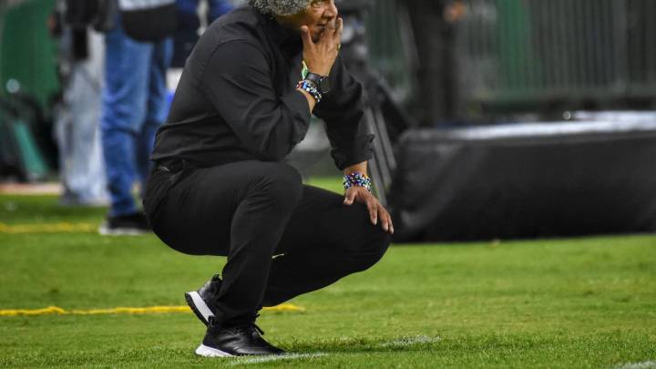 Alberto Gamero dio la cara tras la eliminación del Deportivo Cali y fue muy crítico al respecto: “Se botó la clasificación en casa”