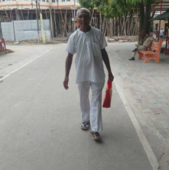 73-year-old from Gujarat walks 1,338 km to Ayodhya Ram Mandir to fulfil decades