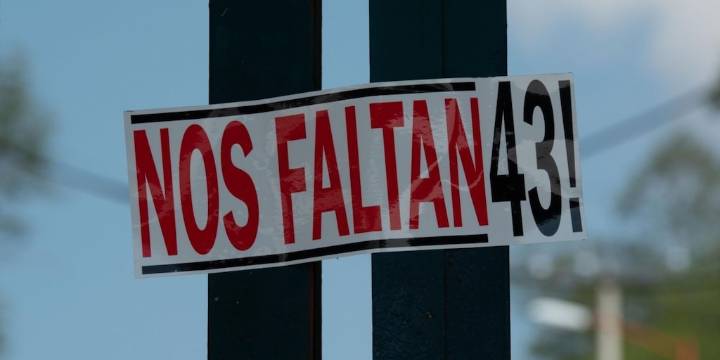 Caso 43 normalistas de Ayotzinapa: FGR asegura Semefo y funerarias con crematorio en Iguala, Guerrero