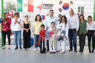 Ayuntamiento de Saltillo entrega equipo deportivo y material artístico en centro comunitario de la Morelos