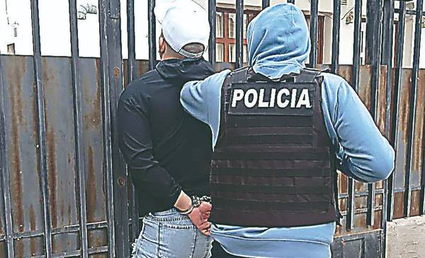 Torres destacó el «rápido accionar» de la Policía para detener a un joven acusado de cometer un homicidio en Comodoro