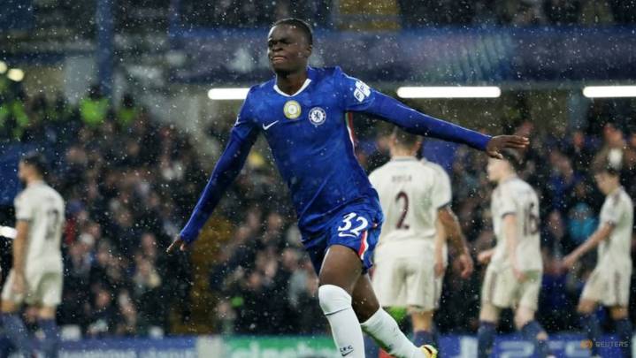 Chelsea thump hapless Ajax 5-1 in Champions League