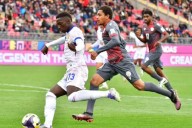 Francia goleó 6-0 a Nueva Caledonia y clasificó como mejor tercero en el Mundial Sub 20