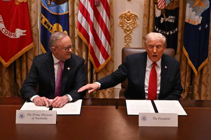 Trump hails 'friend' Albanese, signs minerals deal