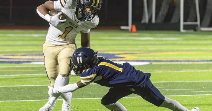 Football: NK’s Stafford has another monster game in win over Barrington