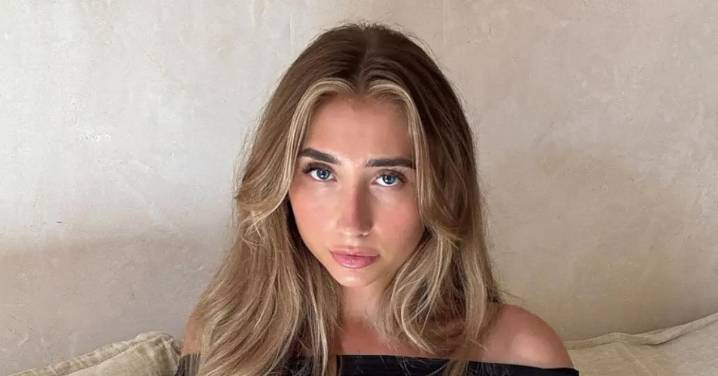 Lily Phillips Leaves Family Terrified After Stranger She Met Inside of a Pub Shows Up at Her Door Late at Night