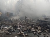 Ucrania bombardeó una refinería de petróleo y un depósito de municiones