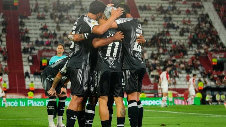 Central Córdoba sacó pecho en el Ducó, le ganó a Huracán y se subió a la cima…