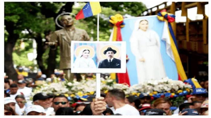 Con cantos y oraciones, el pueblo marchó en honor a los santos venezolanos