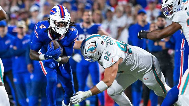 Bills star RB James Cook savagely does the Dolphins dirty in response to ‘trash’ question