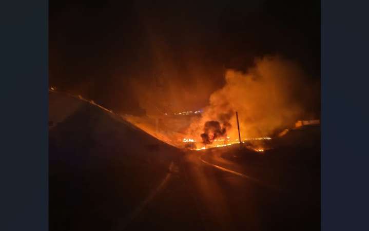 Explosión mortal en Camaná: un chofer calcinado tras choque de camiones