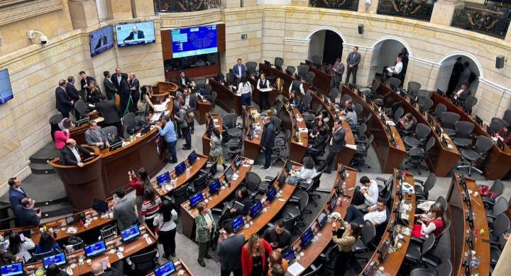 Se mueve el Capitolio: más de 50 congresistas preparan su salida antes de las elecciones 2026