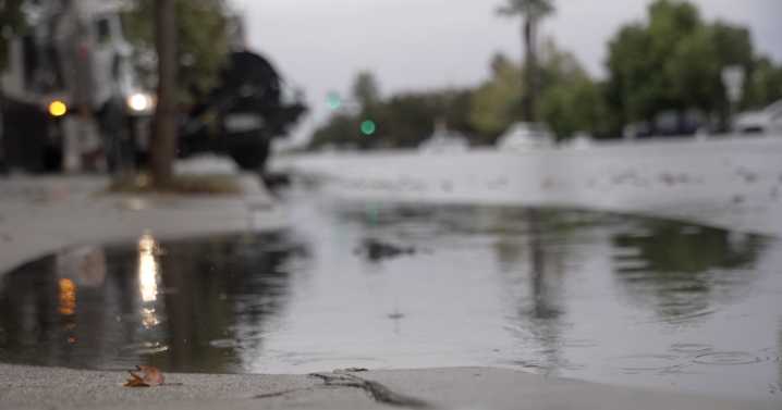 Kern County Residents Adjust To Wet Conditions As Rain Continues