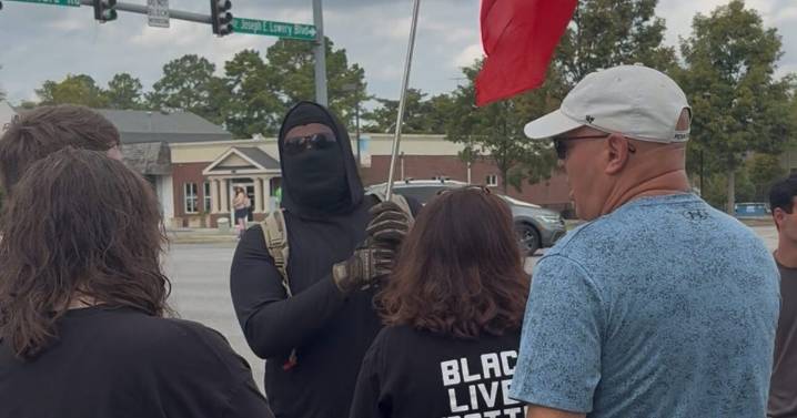 'Capitalism breeds hatred and bigotry': Angry Huntsville ‘No Kings’ protesters rant against Trump, America and capitalism