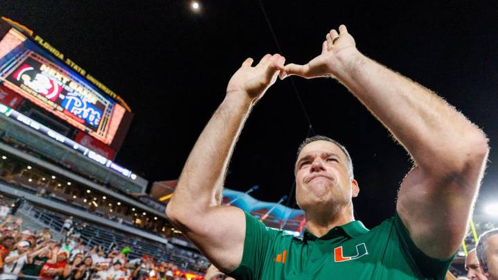 Texas and Penn State fall out of AP Top 25, Miami jumps Oregon to No. 2 behind Ohio State