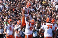 Big Ten football preview: No. 1 Ohio State visits No. 17 Illinois