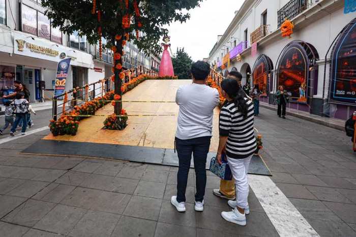 Catrina monumental, cerrada al público