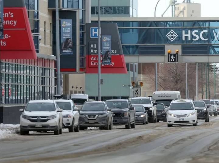 Winnipeg woman says Health Sciences Centre discharged her with untreated broken leg