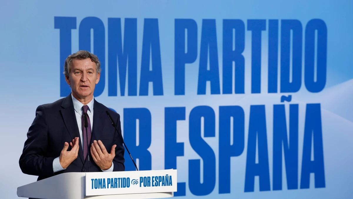 Feijóo centra en el "orden" el plan sobre inmigración del PP: “España debe recuperar el control  migratorio”