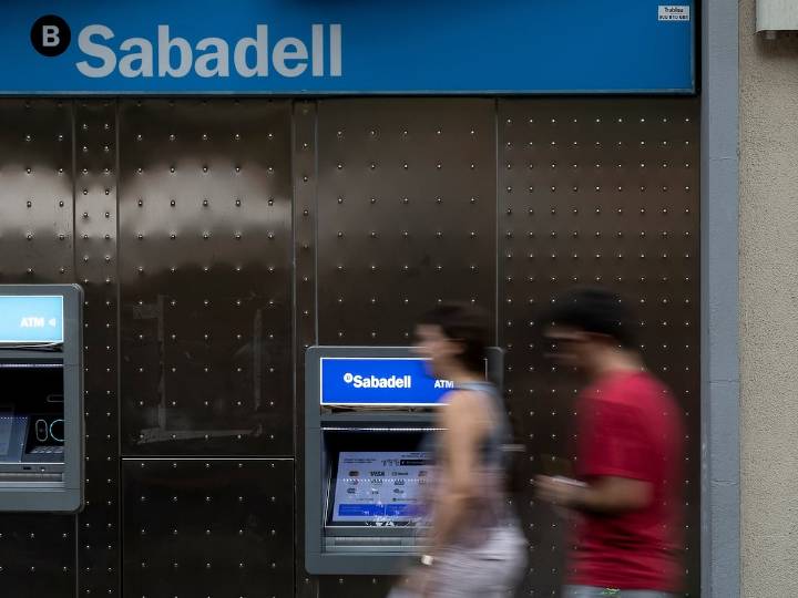 El Sabadell avanza una aceptación del 1,1% a la opa de sus clientes