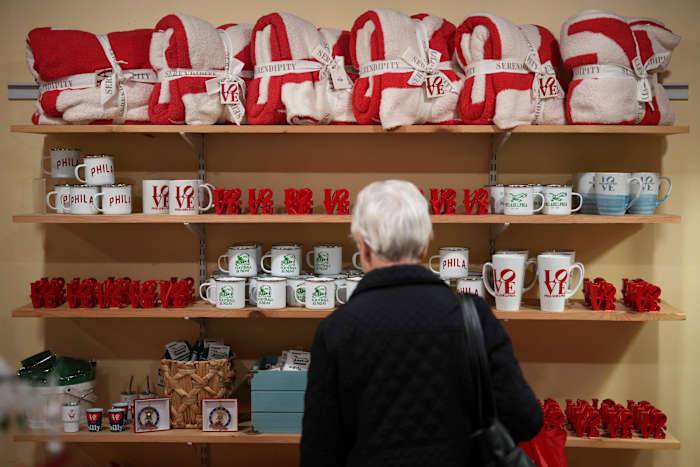 Holiday shopping expected to drop by 11% compared to last year, new report finds