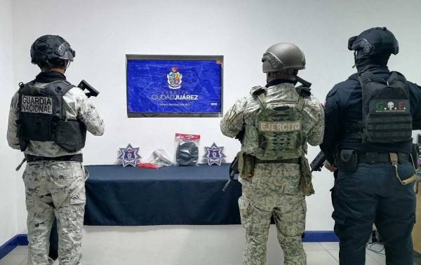 Cargaba adolescente una .45 en una mochila