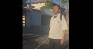 Chef ciego recorre las calles de SLRC diariamente para llegar a su trabajo