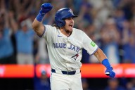 Barger slept on pull-out couch of Toronto Blue Jays' teammate right before World Series heroics