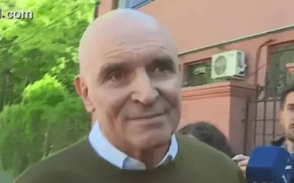 Espert votó y dijo que se ubica "en el lugar que me corresponde"