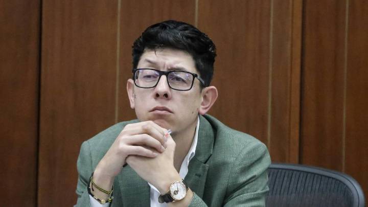 Ordenan arresto contra el ministro de Educación Daniel Rojas por incumplir un fallo judicial