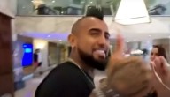 La cruel burla de programa argentino tras toparse en vivo con Arturo Vidal en Brasil