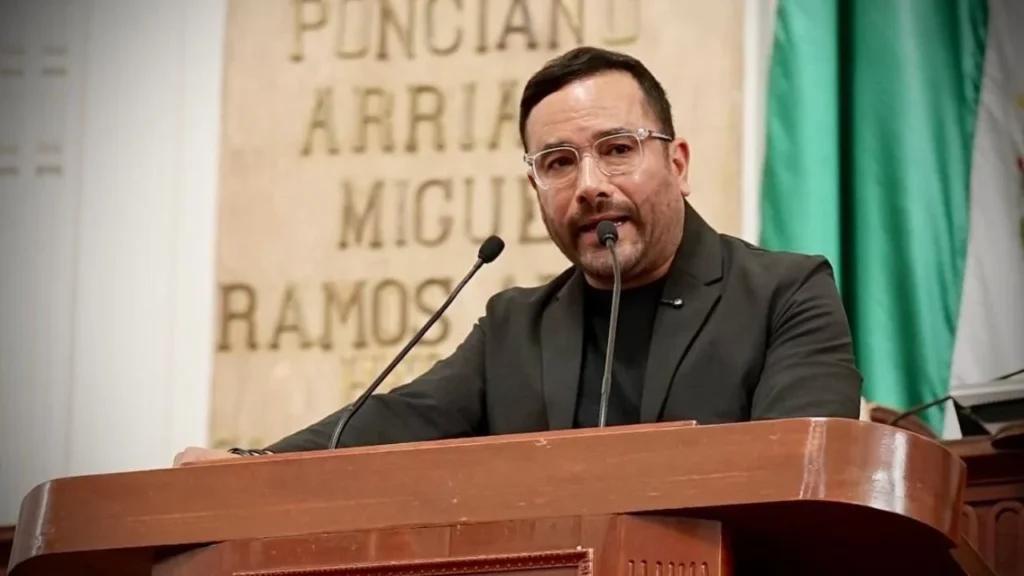 Morena impulsa protección a árboles patrimoniales de la CDMX
