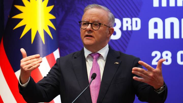 Prime Minister Anthony Albanese declares Donald Trump, Xi Jinping talks 'very welcome news', brushes off critical minerals concerns