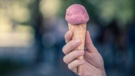 Fizzy drinks and ice cream raise lung cancer risk