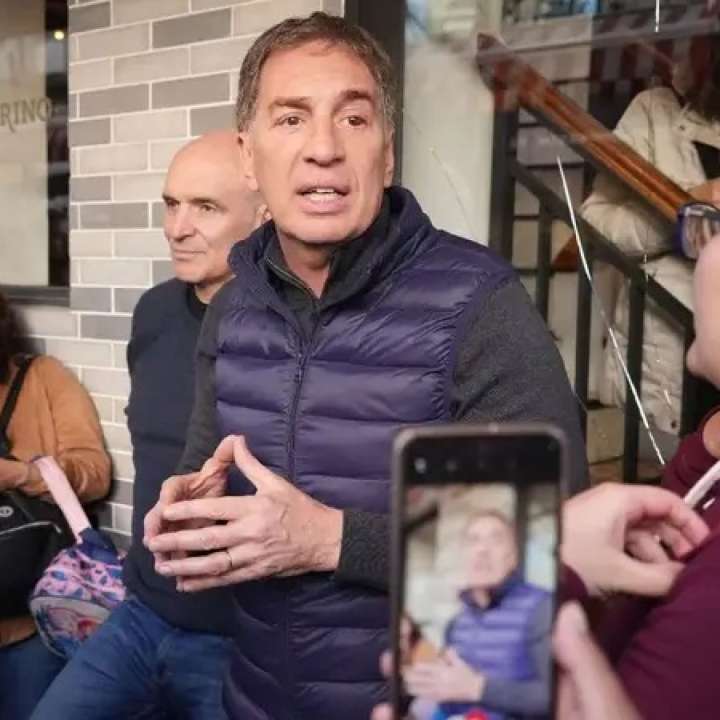 La campaña de Santilli: el plan para remontar una elección que está 18 puntos abajo